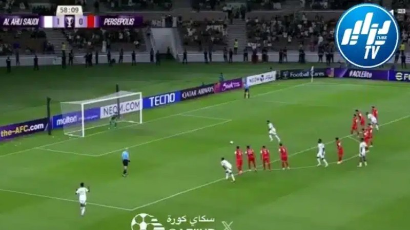 بالفيديو…اليكسيس ڨندوز يتصدى لركلة جزاء محرز
