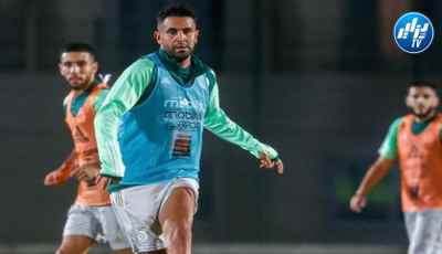 المنتخب الوطني يواصل استعداداته بتعداد مكتمل