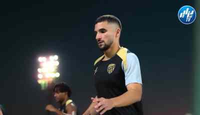 عوار يعود إلى التدريبات ويريح مدرب الاتحاد السعودي