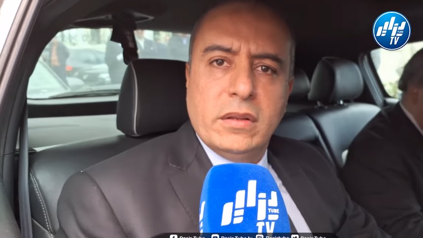 رئيس “الفـــــــــــــاف” وليد صــــادي:  “رشيد مخلوفي أسطــــــورة الكرة الجزائرية”