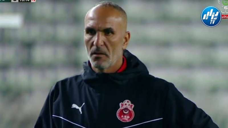 سمير زاوي مدرب أولمبي الشلف:  “نقاط شبيبة القبائل مهمة لنا للتحضير جيدا للكأس”