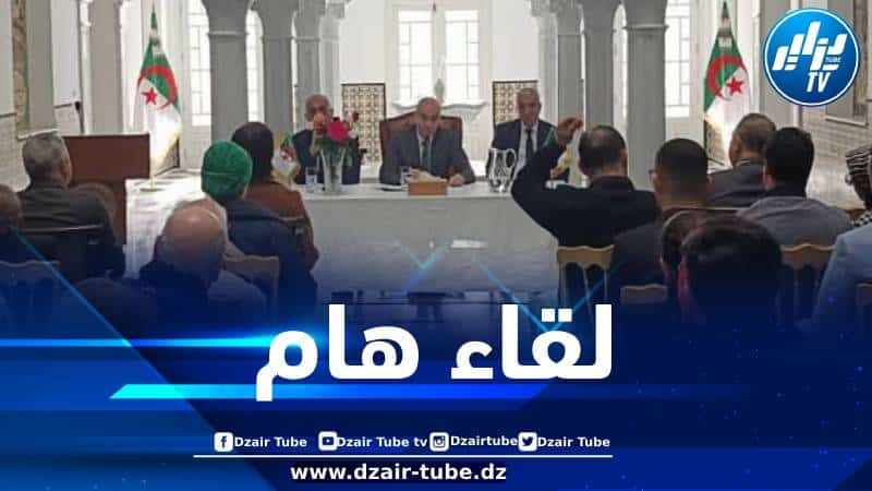 سفيان شايب يلتقي بأفراد الجالية الجزائرية المقيمة بتونس