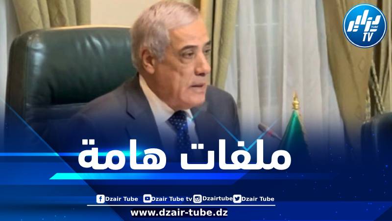 الوزير الأول يترأس اجتماعا للحكومة