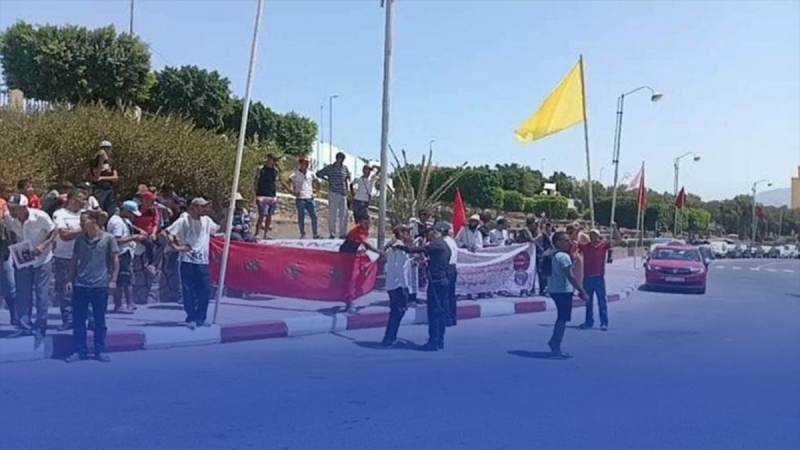 سلطات المخزن تمنع تنظيم وقفة احتجاجية للمطالبة بتوفير المياه الصالحة للشرب