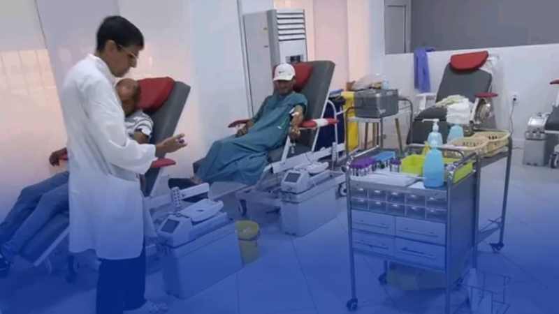 مهنيو الصيد البحري لولاية الجزائر يتبرعون بالدم للمصابين في حادث مجرى وادي الحراش