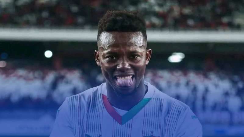 زوغرانا : أطمح للتتويج بدوري أبطال إفريقيا مع المولودية
