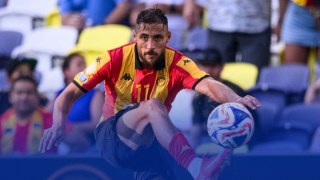 بلايلي يغيب عن تدريبات الترجي و يعود إلى الجزائر