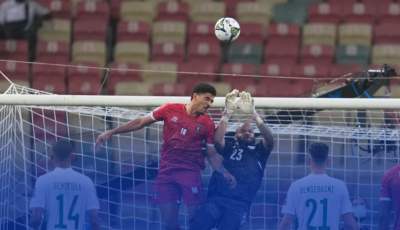 مبولحي يقترب من العودة الى الدوري الجزائري