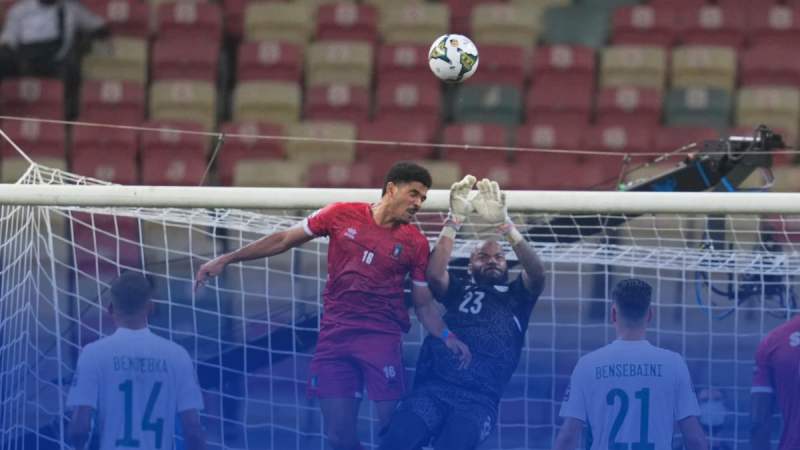 مبولحي يقترب من العودة الى الدوري الجزائري