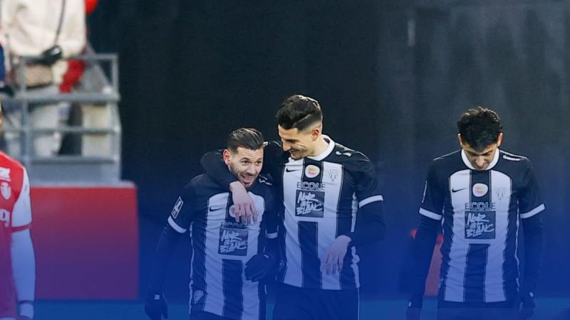 5  أسماء بارزة مرشحة للإلتحاق بالدوري الجزائري قبل نهاية الميركاتو