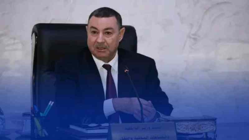آثار التقلبات الجوية وتدابير الوقاية من مخاطر الفيضانات .. الوزير سعيود يترأس إجتماعاً هاماً