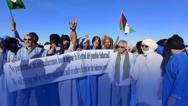 مظاهرات حاشدة في الأراضي الصحراوية المحتلة ومخيمات اللاجئين رفضًا لمقترح الحكم الذاتي