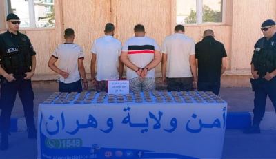 توقيف 05 أشخاص وحجز 10 كيلوغرام من الكيف المعالج