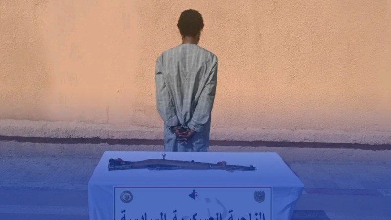الإرهابي المسمى طالبي يسلم نفسه للسلطات العسكرية ببرج باجي مختار