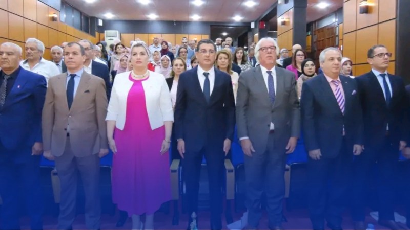 وزير الصحة يشرف على إعطاء إشارة انطلاق القافلة الطبية المتنقلة للكشف والتشخيص عن سرطان الثدي