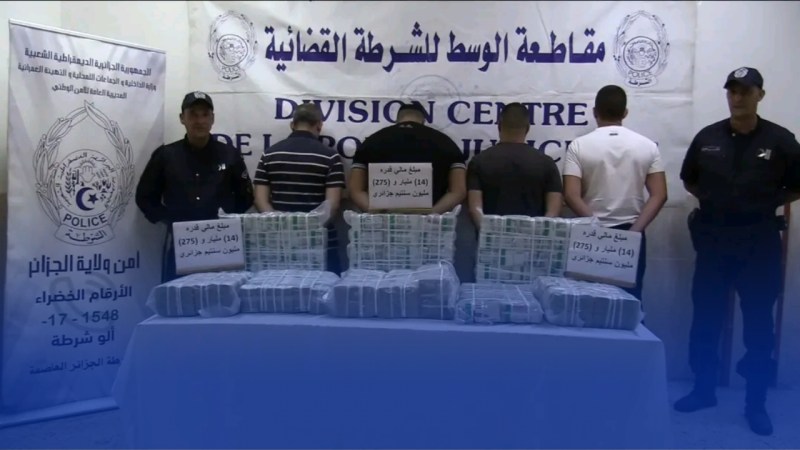 شل نشاط شبكة إجرامية مختصة في تبييض الأموال بالعاصمة