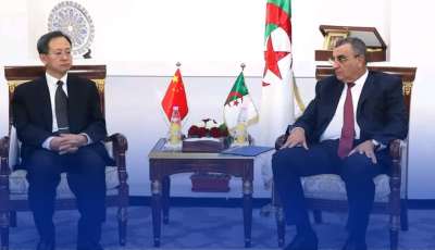 الوزير جلاوي يستقبل رئيس الوكالة الصينية للتعاون الإنمائي الدولي