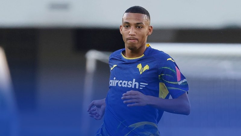 بلغالي يتعرض لإصابة ويثير المخاوف قبل تربص نوفمبر