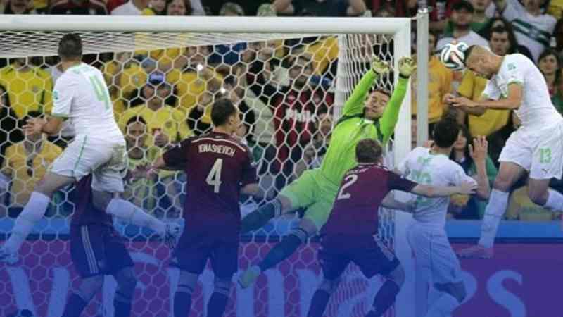 حارس مرمى روسيا : هذا ما كان يفرضه علينا كابيلو قبل لقاء الجزائر في 2014