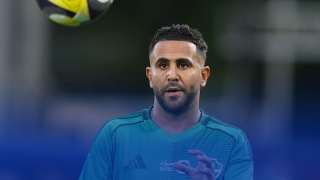 محـــــــــــــــرز يعانـــــــــي من إصــــــــابة فــــي الركبـــــة !