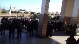 أمناء الضبط والأسلاك المشتركة يحتجون للمرة الثانية بمجلس قضاء العاصمة