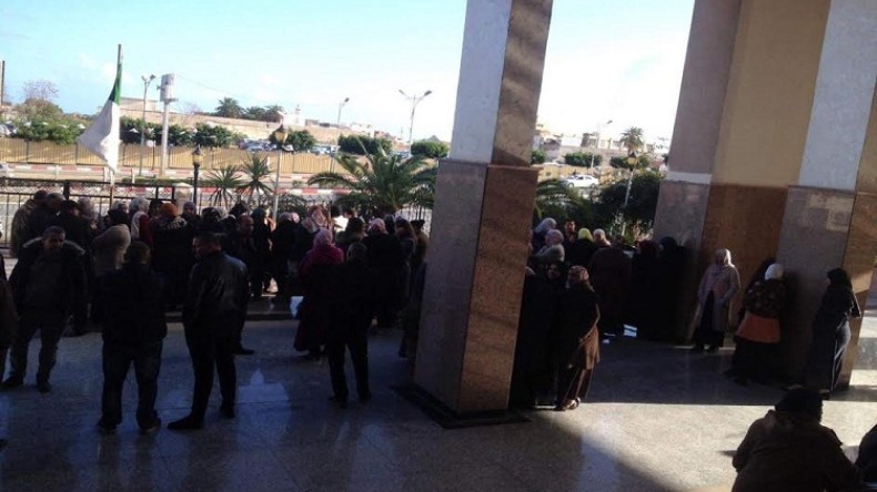 أمناء الضبط والأسلاك المشتركة يحتجون للمرة الثانية بمجلس قضاء العاصمة