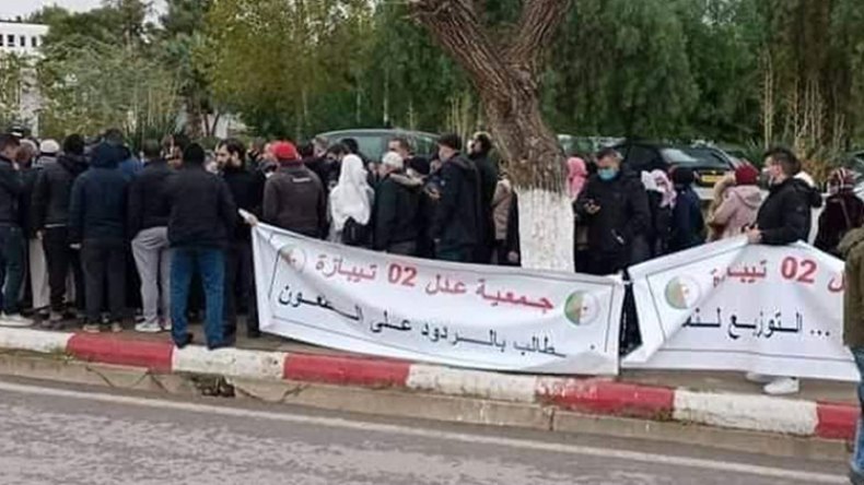 “عشوائية” منح شهادات التخصيص تثير غضب مكتتبي “عدل 2” بتيبازة