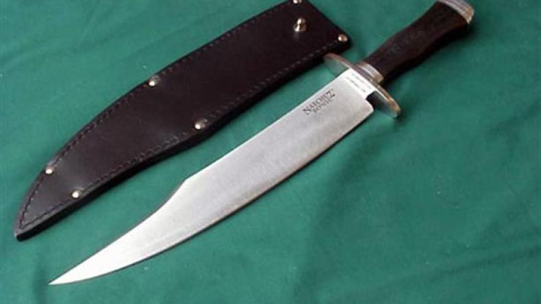 منحرفون يبترون يد جارهم العشريني في معركة شبابية