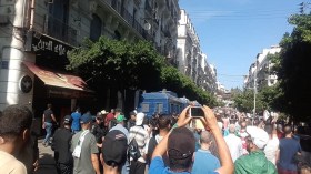 حراك الجزائريين يتواصل في جمعته الـ34
