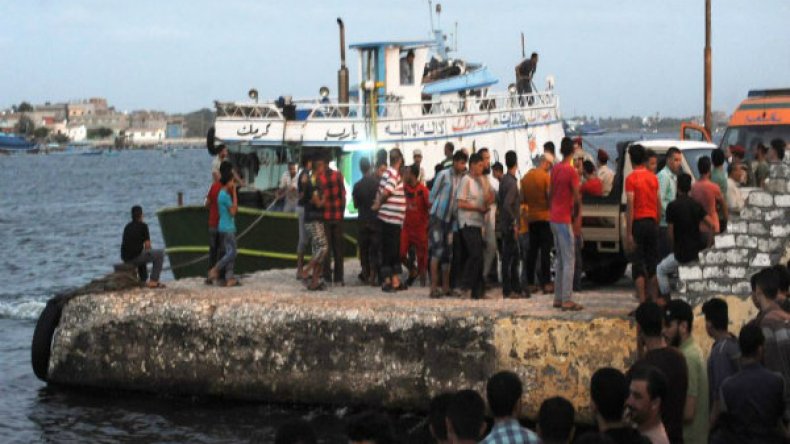 148 قتيل  ضحايا غرق قارب المهاجرين السريين قبالة سواحل مصر