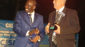 صور حفل تكريم سعدان في مالي كأفضل مدرب إفريقي