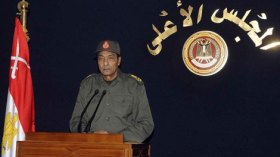 المجلس العسكري يتمسك بالإعلان الدستوري المكمل