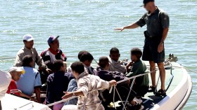 الإطاحة بشبكة لتنظيم رحلات “حرقة”