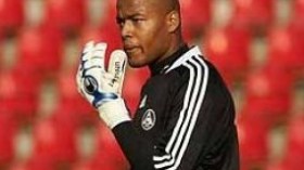 Algerian keeper Fouzi Chaouchi out against England
