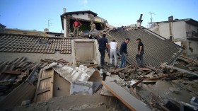 قتلى ودمار في زلزال ضرب وسط إيطاليا