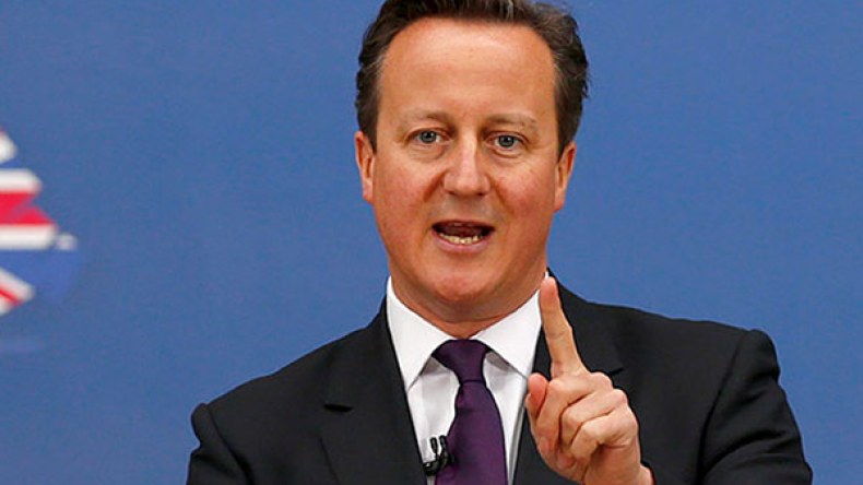 كاميرون يقر بامتلاكه حصة في صندوق “أوفشور” تابع لوالده