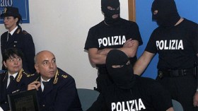 إيطاليا ترحل إماما مغربيا سابقا متهما بالإرهاب