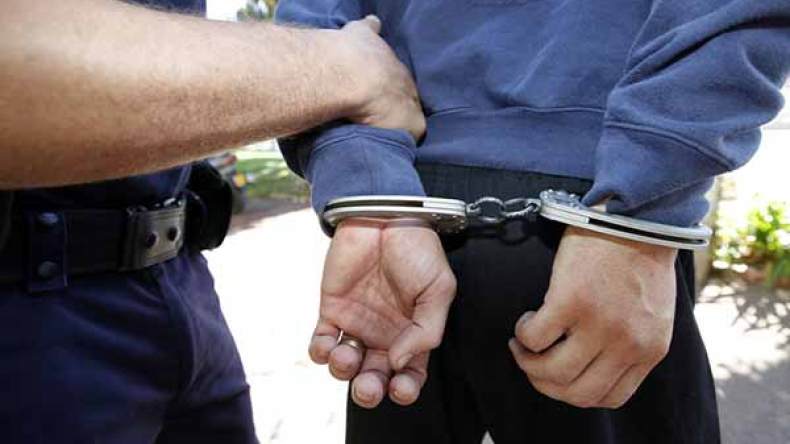 توقيف شاب احتجز طفلة داخل بيت مهجور مدة 12 يوما بالخروب