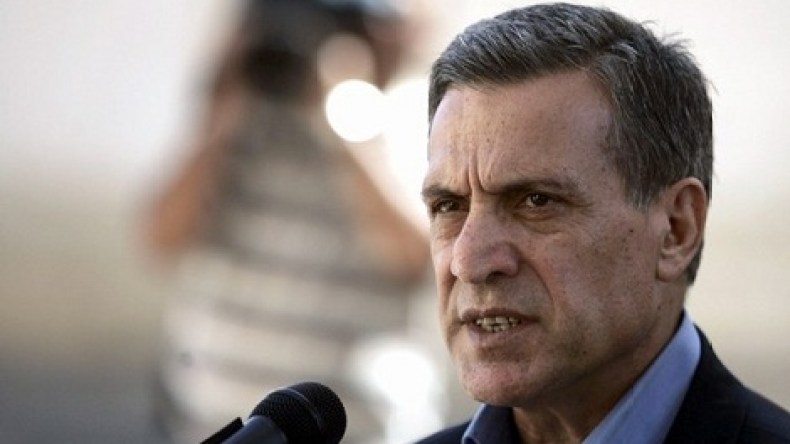 أبو ردينة: تصريحات ليبرمان تحريض على القتل