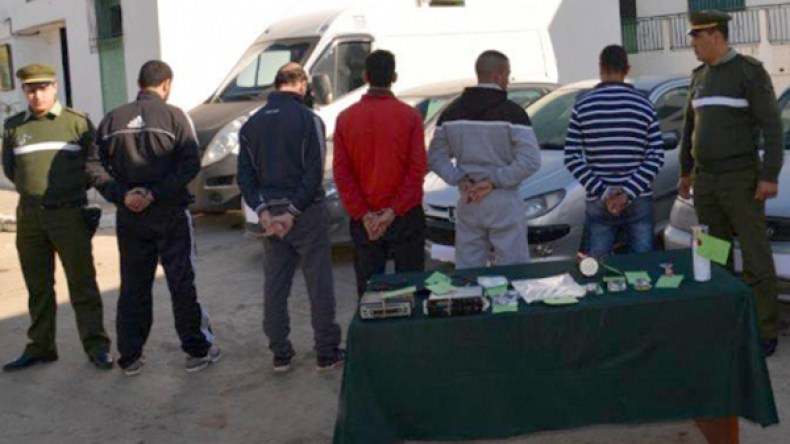 توقيف 13 شخصا واسترجاع 40 سيارة مسروقة بسكيكدة