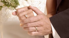 راحة النفوس: من يجد لي  في عام 2012 امرأة وفيّة؟