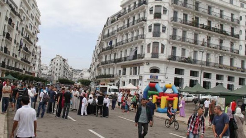 عدد سكان الجزائر يتجاوز 40 مليون نسمة