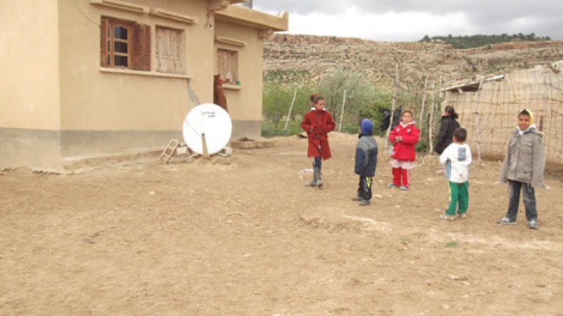 والد التوأم يهيم ويهذي صباحا ومساء.. “يا وليداتي أرجعوا ليا ما نزيدش نضربكم”