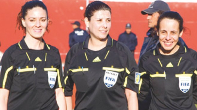 ثلاثي نسوي قاد مباراة بلوزداد بسيدي سالم