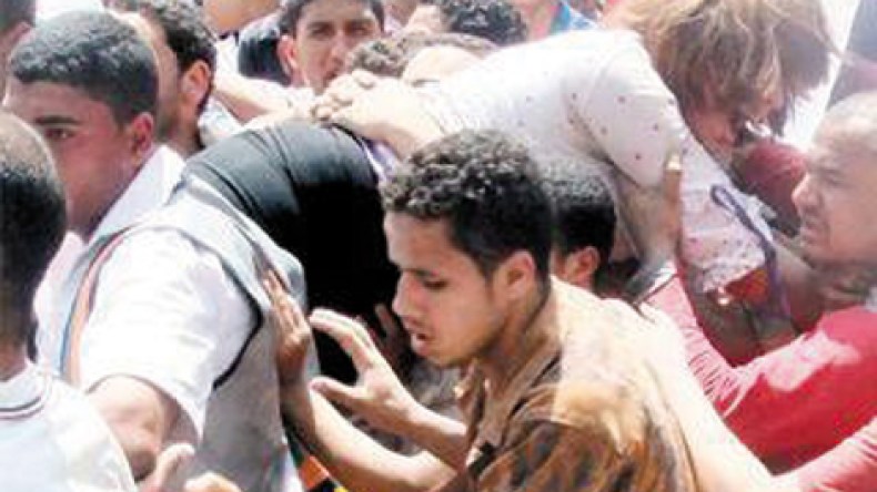 اغتصاب جماعي لعجوز جاوزت الستين في ميدان التحرير