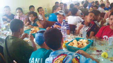 Education Ministry invited to investigate the school canteens' scandals