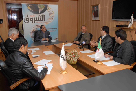 Economic Experts: “Algerians will pay the wage increases' negative consequences for long years”