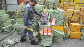 احذروا.. “قنابل” و”صواريخ” في بيوتكم!