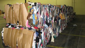 حجز أطنان من الملابس المستعملة ودراجات نارية في خنشلة