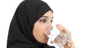 تعرفي على الكمية الصحيحة لشرب الماء في رمضان